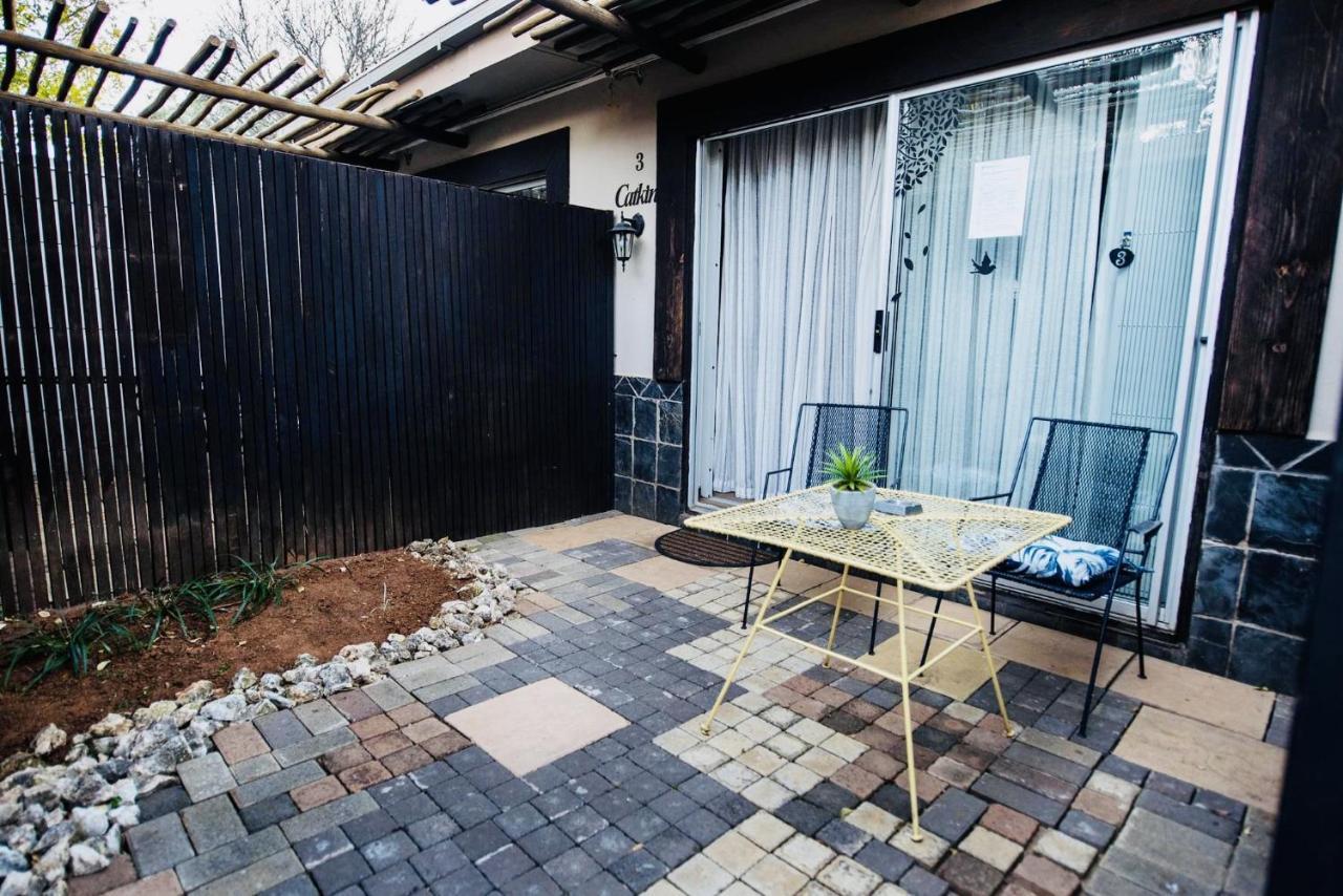 Cottonwood Guesthouse Oasis Bloemfontein Exteriör bild