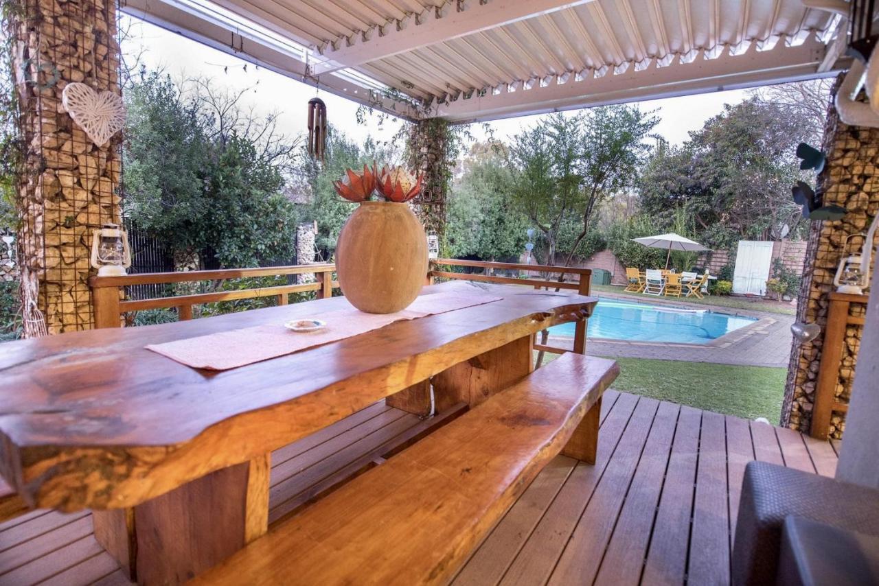 Cottonwood Guesthouse Oasis Bloemfontein Exteriör bild
